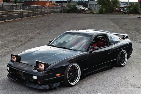 Stunning Nissan 240SX : Autos