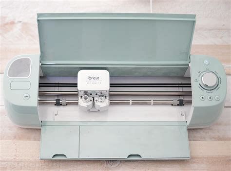 Beginner's Guide to the Cricut Explore Air 2