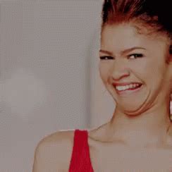 Zendaya What GIF - Zendaya What Eww - Discover & Share GIFs