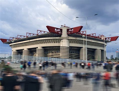 Lo Stadio - San Siro Stadium