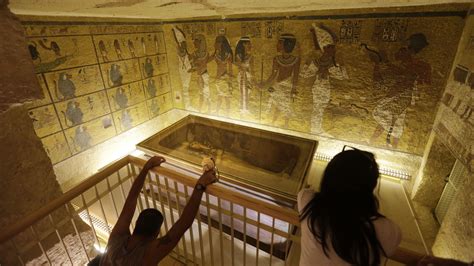 King Tut's Tomb May Have Hidden Spaces Containing Organic, Metallic ...