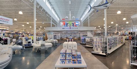 West Marine Superstore to Hold Open House During FLIBS - Speed on the Water