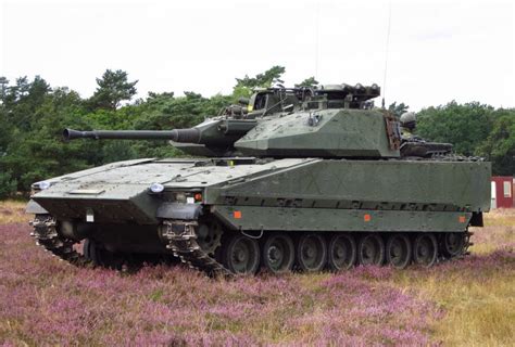 Sweden for Ukraine: 50 CV90 IFV, 155-mm Archer self-propelled guns and ...