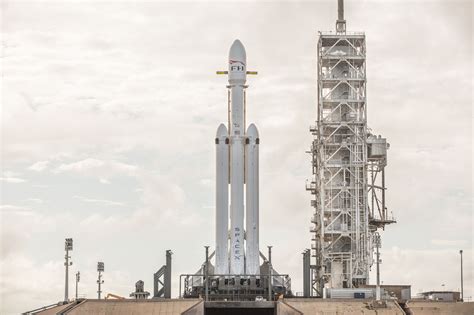 Elon Musk's SpaceX Falcon Heavy: Everything You Need to Know About the ...