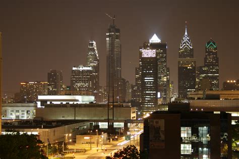 Soubor:Philadelphia Night Skyline.jpg – Wikipedie