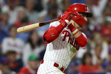 How Phillies’ Bryson Stott got to work to get his swing back