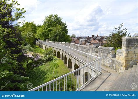 York City Roman wall stock photo. Image of england, walkway - 71824808