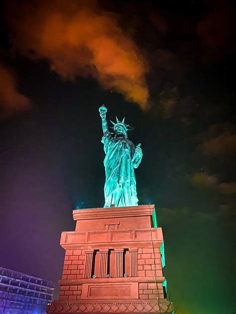 Statue of liberty at night