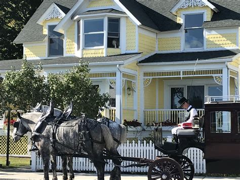 The History of Mackinac Island - Globalphile