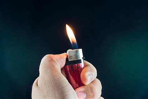 5 Lighter Tricks Are a Flaming Pile of Magnifence