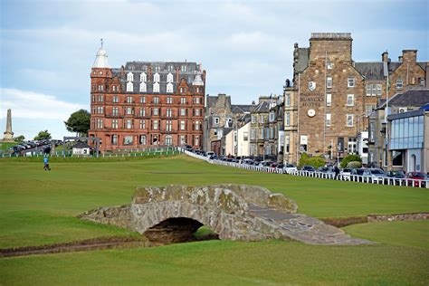 St. Andrews: Hit the Links, Books, and Beach by Rick Steves