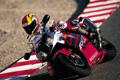 HONDA RVT1000R RC51 (1999-2000) Specs, Performance & Photos - autoevolution