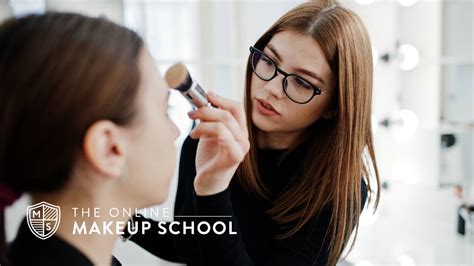 Study Makeup From Home With Our HD Video-Based Online Courses