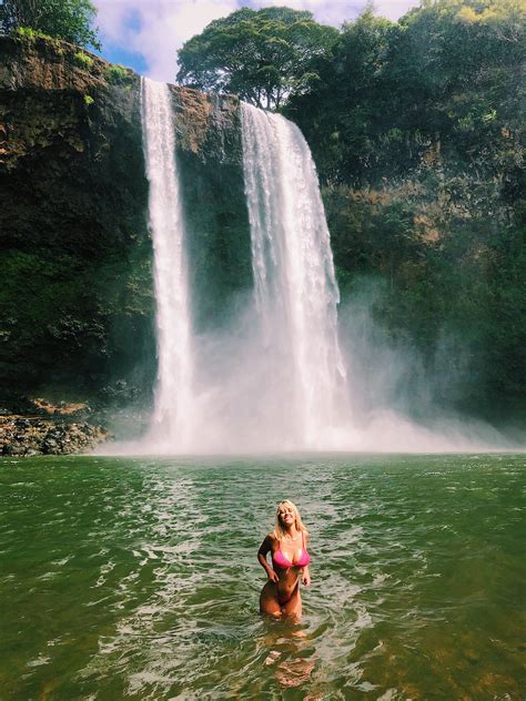 Wailua Falls in Kauai : r/pics