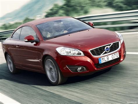 Volvo C70 technical specifications and fuel economy