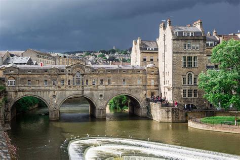 Pulteney Bridge & River Avon Weir | Explorest