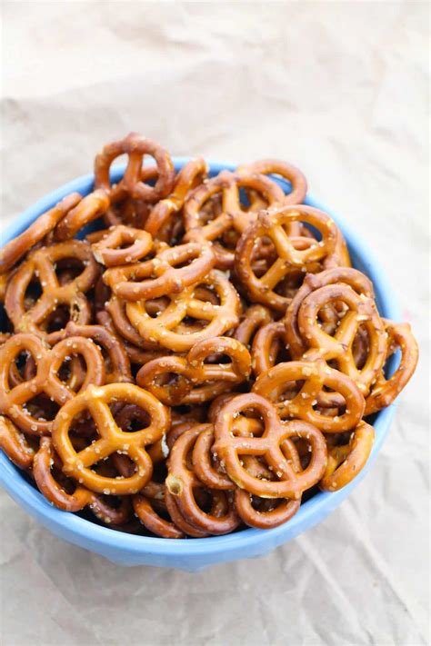 Easy Ranch Pretzels (Seasoned Pretzels) - Recipe by Blackberry Babe