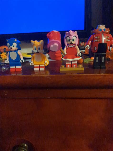 The Minifigs by TheAmazingGMan on DeviantArt