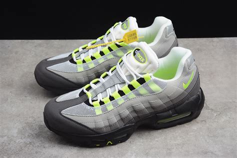 Nike Air Max 95 OG "Neon" Black/Volt-Medium Ash-Dark Pewter 554970-071