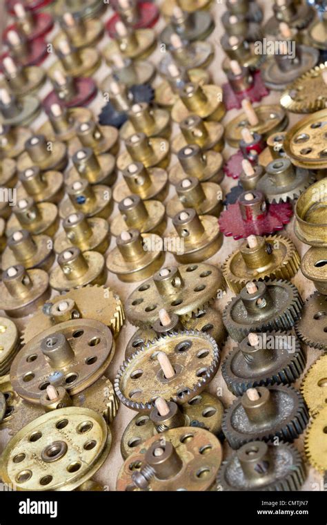 Meccano gears wheels hi-res stock photography and images - Alamy