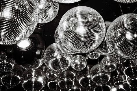 disco balls lots - Google Search | Disco balls, Disco, Cool style