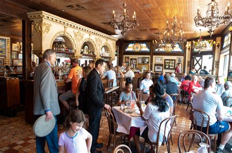 This Florida gem is the Sunshine State’s oldest restaurant!