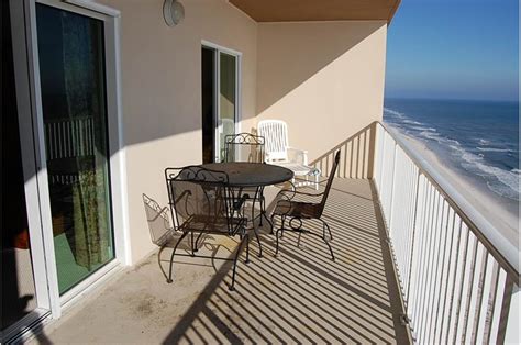 Crystal Shores West | Gulf Vacation Rentals