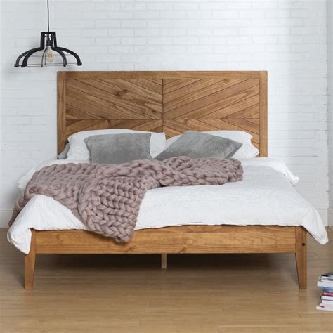 Manor Park Transitional Solid Wood Queen Platform Bed, Caramel ...