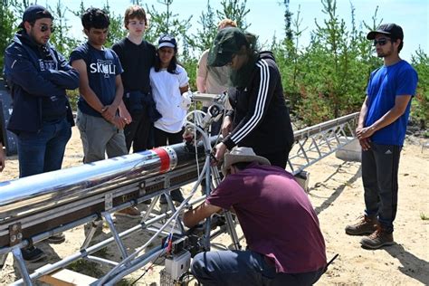 U of T student team wins national competition with experimental hybrid ...