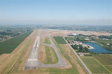 Abbotsford International Airport, British Columbia (YXX/CYXX) - Airport ...