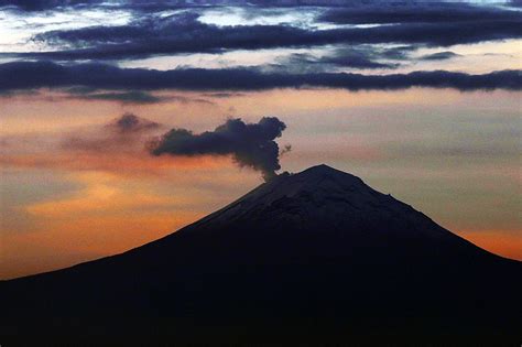 Threatening 22 million people, Popocatepetl is a closely watched ...