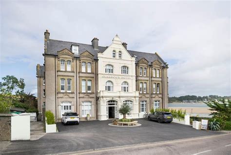 Tailor-Made Golf Breaks Based @ Padstow Harbour Hotel ⛳