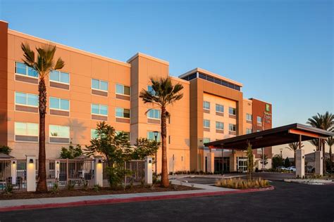 HOLIDAY INN EXPRESS® & SUITES MORENO VALLEY RIVERSIDE - Moreno Valley ...