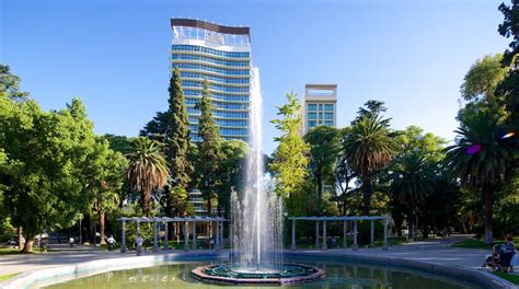 Plaza Italia in Mendoza City Center | Expedia.co.in