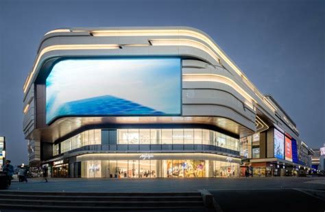 Shopping mall design creates a balance with light and dark