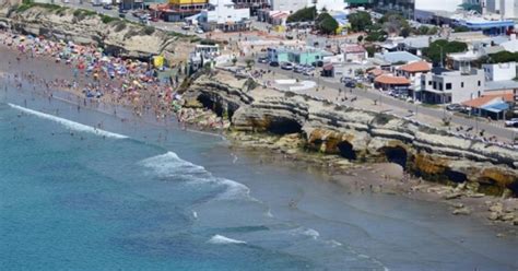 Las Grutas fue elegida la mejor playa argentina y una de las top de ...