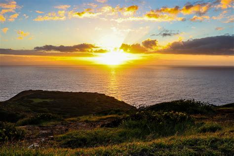 First Sunrise of 2020 Hanauma Bay Ridge Hawaii [OC][6000x4000] #Music # ...