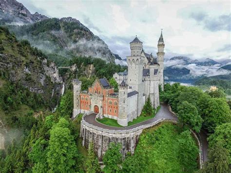 Istana Neuschwanstein, Bangunan Kuno yang Menginspirasi Film Disney ...