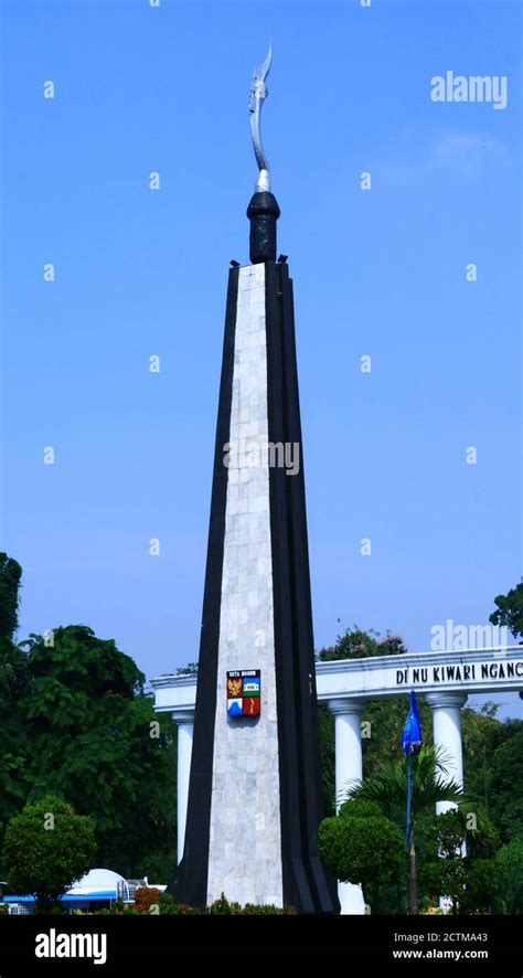 Tugu kujang hi-res stock photography and images - Alamy