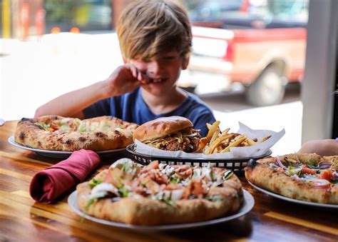 7 Best Kid-Friendly Restaurants in Chicago | UrbanMatter