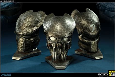 AVP Predator Mask Set Comic-Con 2011 Exclusive - The Toyark - News