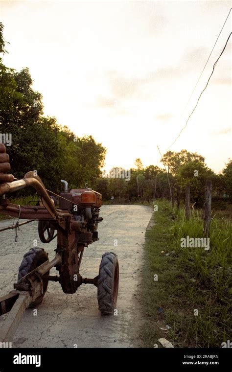 A kuliglig tractor in Iba, Zambales, Philippines Stock Photo - Alamy