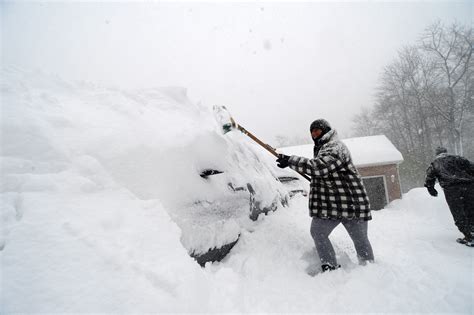 Drone Video Shows Wall Of Snow Engulfing Buffalo - Newsweek