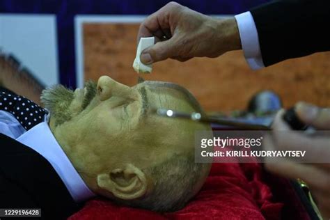 Lenin Embalmed Photos and Premium High Res Pictures - Getty Images