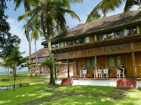 Backwater Ripples - Kumarakom - Kerala Package in Panampilly Nagar ...