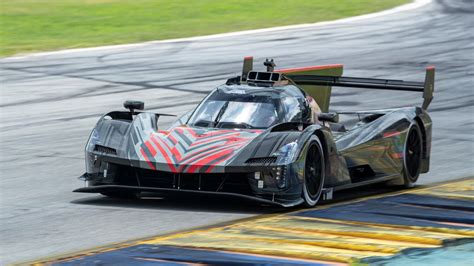 Cadillac Reveals the Three Drivers Who Will Race at the 24 Hours of Le ...