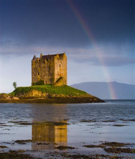 Castle Stalker, History & Photos | Historic Scotland Guide | Scotland ...