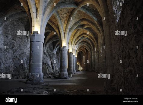 Medieval castle interior hi-res stock photography and images - Alamy