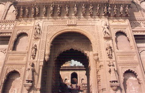 Main Gate - Maheshwar Fort - India Travel Forum | IndiaMike.com