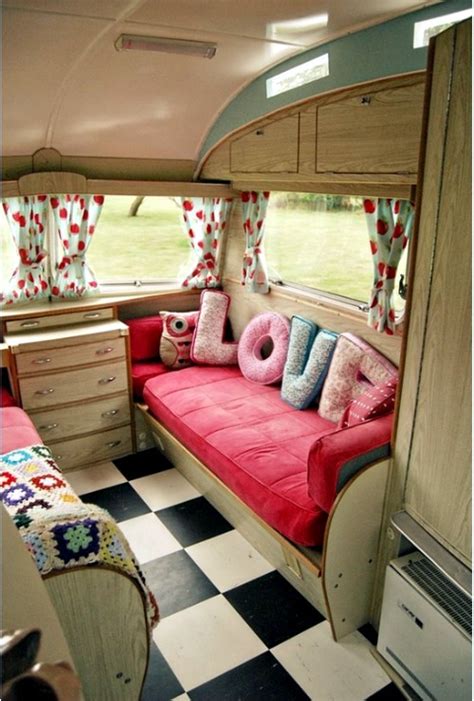 Caravan decoration - create a retro touch. – Ofdesign